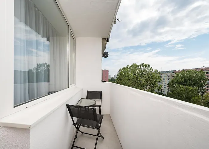 Stawy Brustmana Homly By Bookinghost Daire Varşova